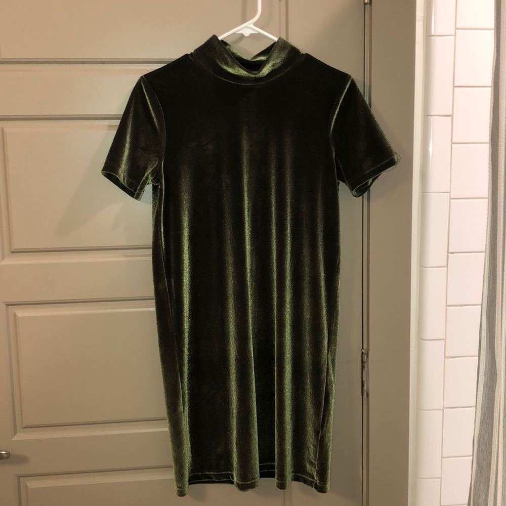 Emerald green velvet Madewell dress
